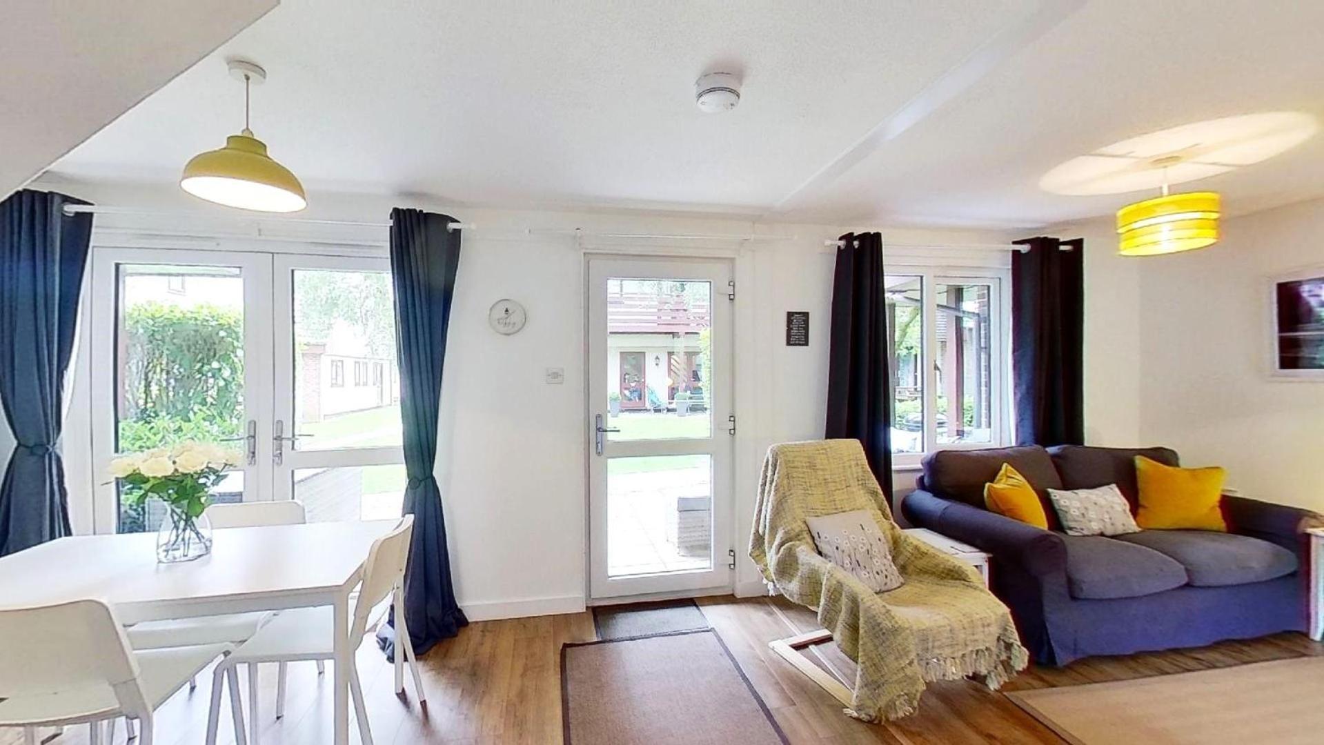 Вилла 45 Trevithick Court, Tolroy Manor Хейл Экстерьер фото