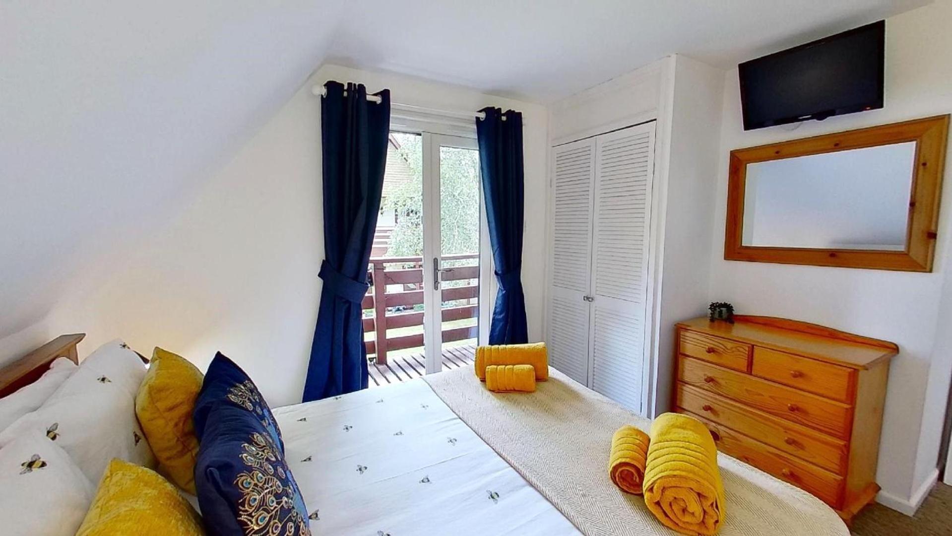 Вилла 45 Trevithick Court, Tolroy Manor Хейл Экстерьер фото